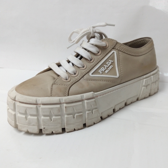 Prada 2022 Double Wheel Nylon Gabardine Sneakers in Desert Beige sz 39.5 - Picture 8 of 16